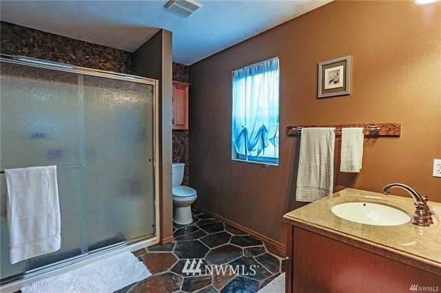 3230 Harris Road Southeast Port Orchard, WA 98366 - Photo 13 of 22 Gallery Image 13