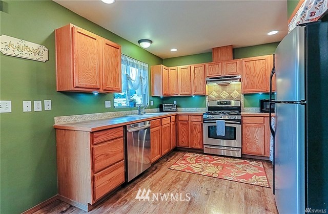 3230 Harris Road Southeast Port Orchard, WA 98366 - Photo 7 of 22 Gallery Image 7