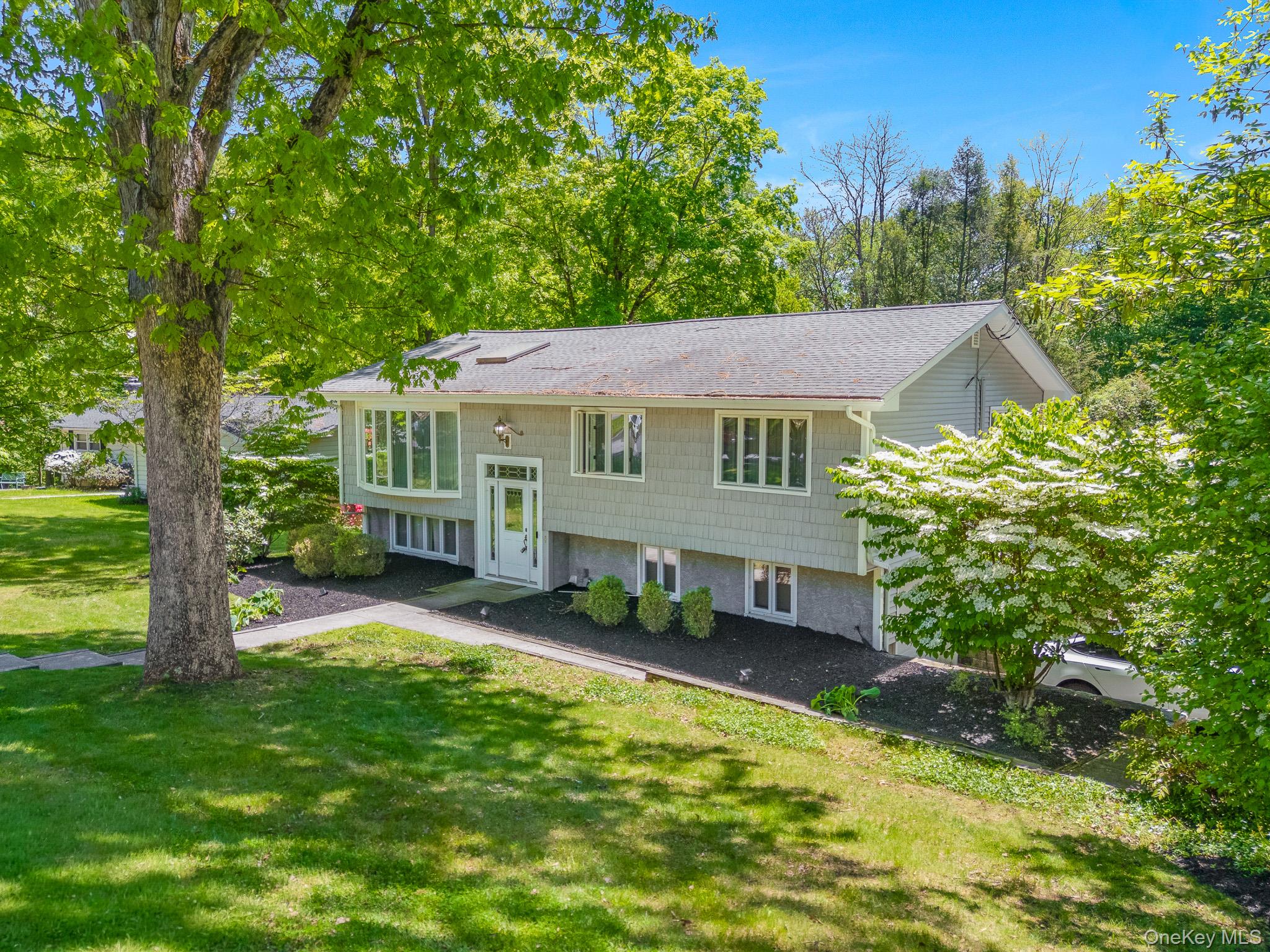 53 Tanager Road Mahopac, NY 10541 - Photo 2 of 41