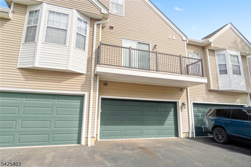 40 Four Oaks Road, Unit 40 Bedminster, NJ 07921 - Photo 15 of 28