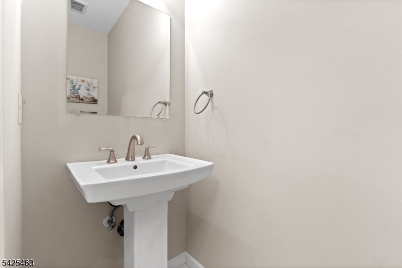 40 Four Oaks Road, Unit 40 Bedminster, NJ 07921 - Photo 27 of 28