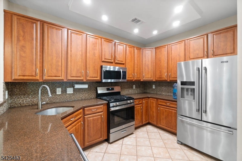 40 Four Oaks Road, Unit 40 Bedminster, NJ 07921 - Photo 3 of 28