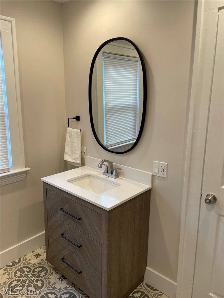 3316 Silsby Road Cleveland, OH 44118 - Photo 18 of 24