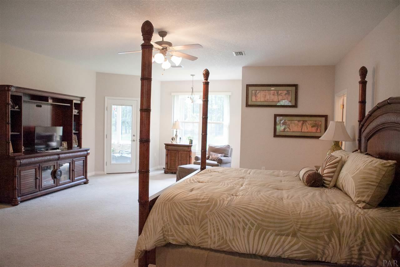 2699 Segrest Road Pace, FL 32571 - Photo 19 of 35 Gallery Image 19