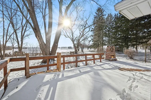 $460,000 | 1985 County Road J, Baldwin, WI 54002