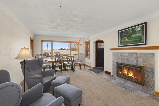 $460,000 | 1985 County Road J, Baldwin, WI 54002