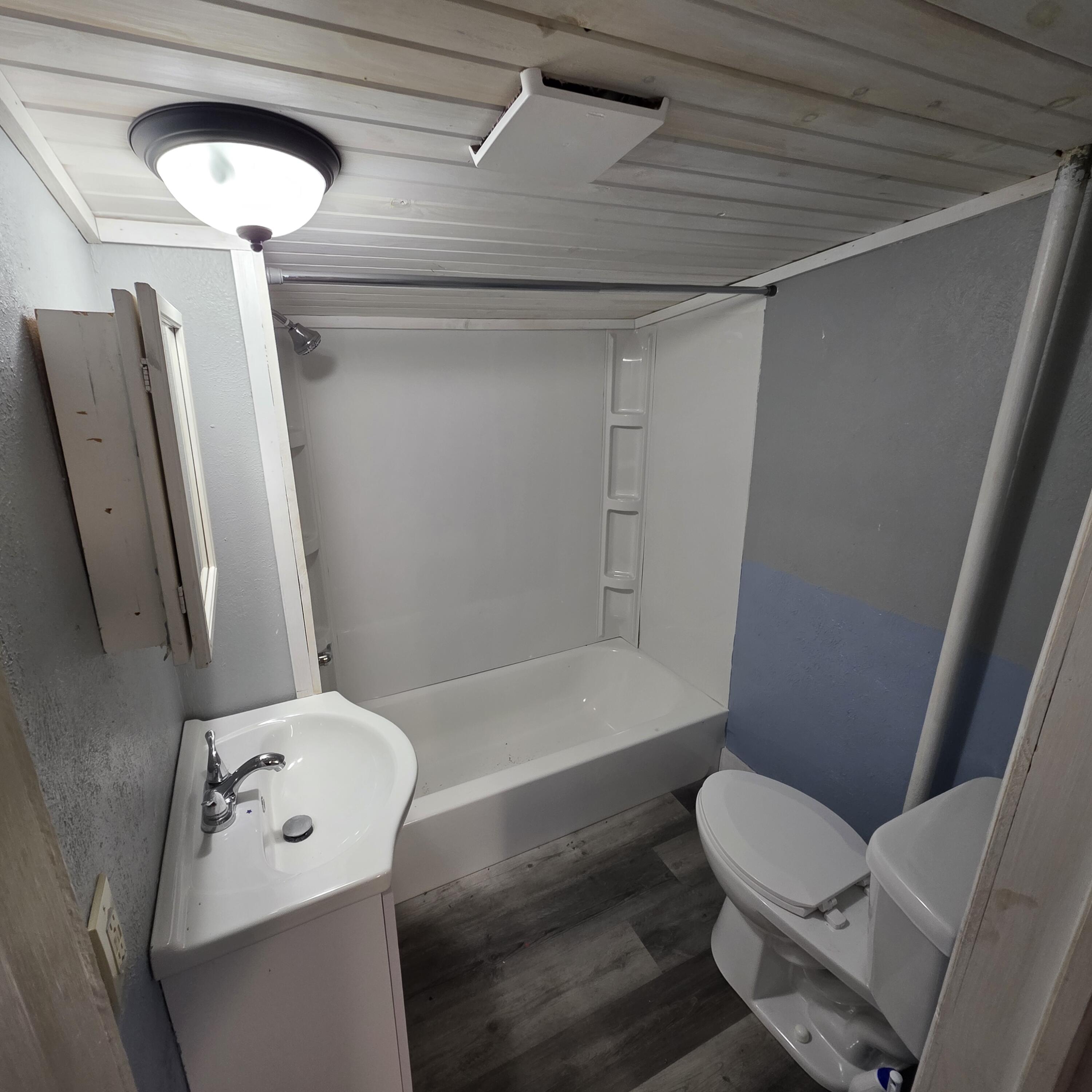 519 Union Street Hart, MI 49420 - Photo 12 of 26 20260221_082601