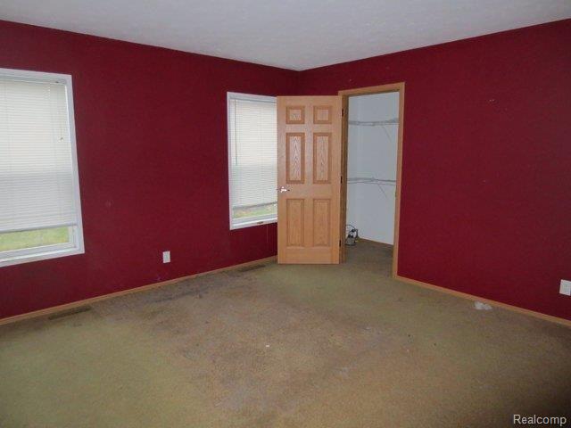 23014 Northline Road Taylor, MI 48180 - Photo 8 of 13 IMG_1579.jpg