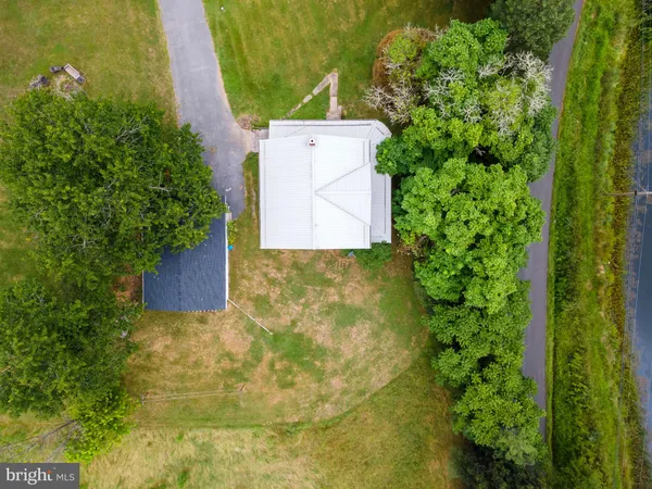 $450,000 | 2485 Potomac Road, Berkeley Springs, WV 25411