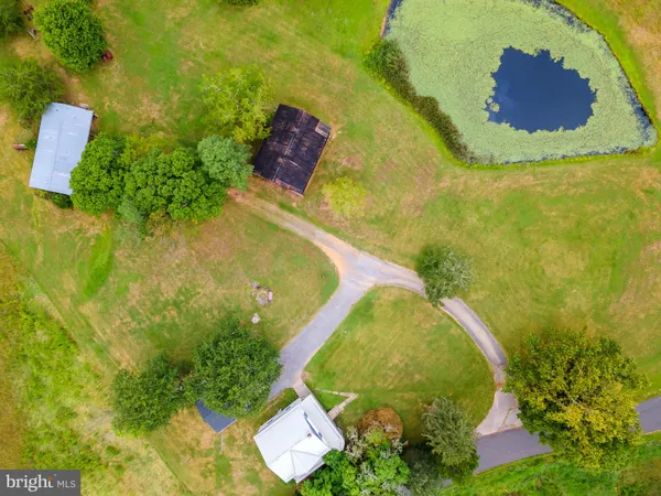 $450,000 | 2485 Potomac Road, Berkeley Springs, WV 25411