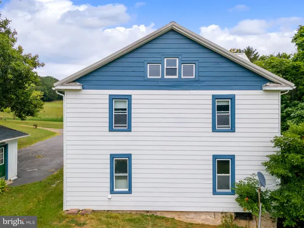 $450,000 | 2485 Potomac Road, Berkeley Springs, WV 25411