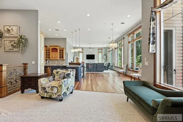 $1,475,000 | 974 West Riverview Drive, Idaho Falls, ID 83401