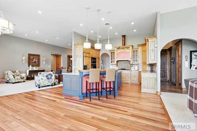 $1,475,000 | 974 West Riverview Drive, Idaho Falls, ID 83401