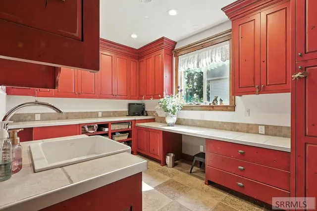 $1,475,000 | 974 West Riverview Drive, Idaho Falls, ID 83401