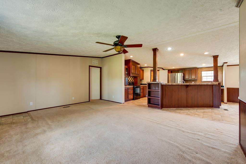 5270 Tobe Robertson Road Columbia, TN 38401 - Photo 8 of 28 Gallery Image 8