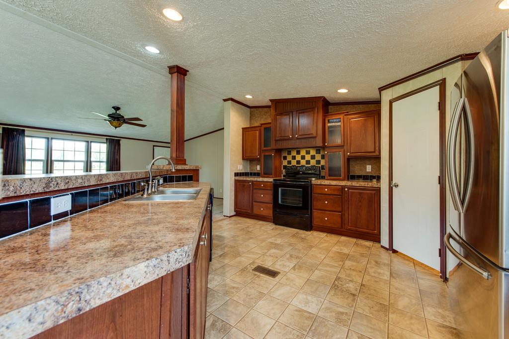 5270 Tobe Robertson Road Columbia, TN 38401 - Photo 10 of 28 Gallery Image 10
