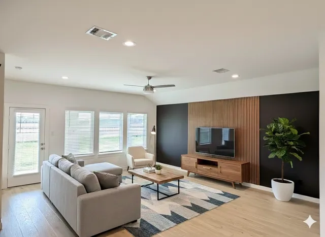 $2,400 | 4210 Harvest Creek Creek, Fulshear, TX 77494