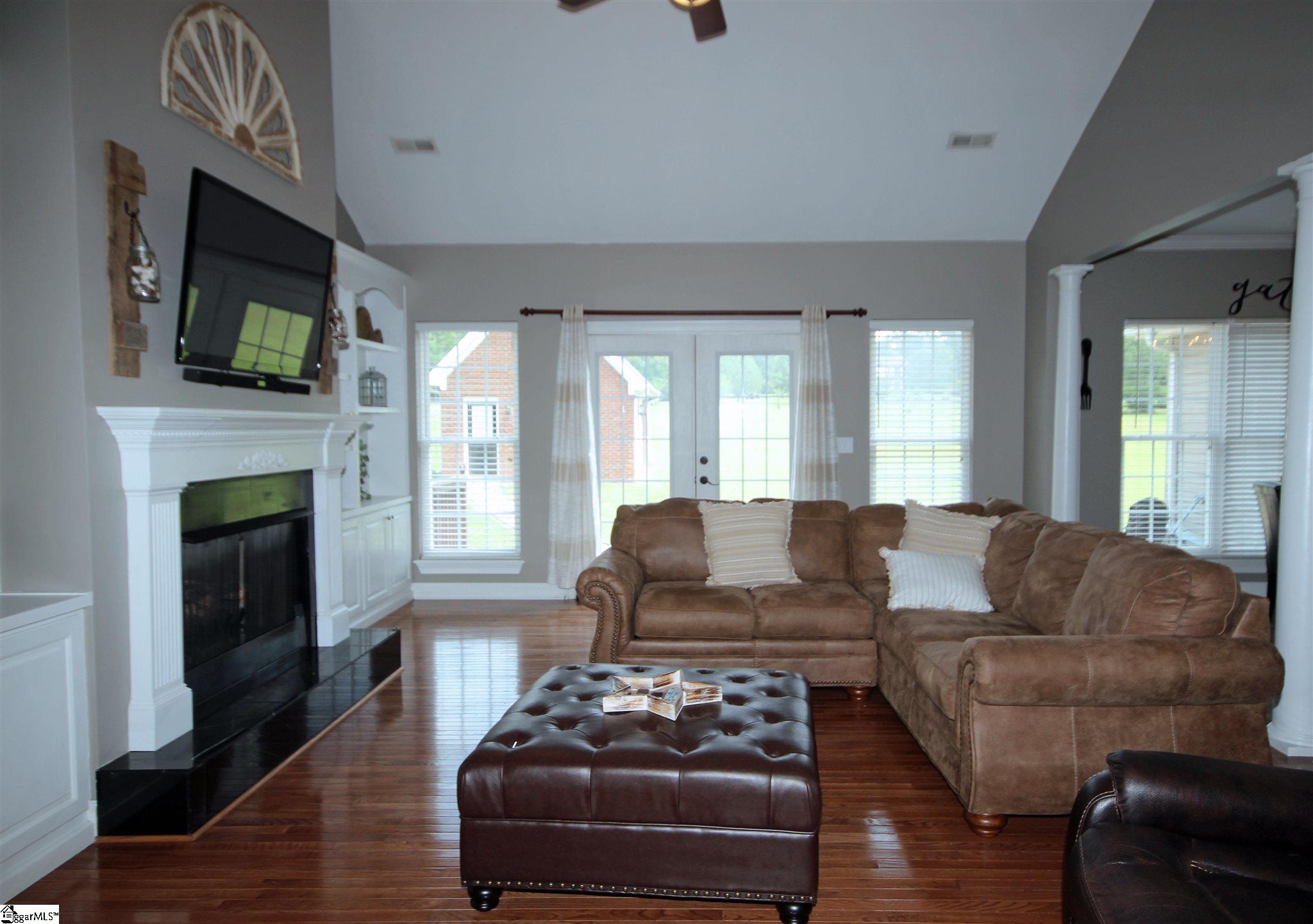 395 Griffin Mill Road Pickens, SC 29671 - Photo 5 of 25