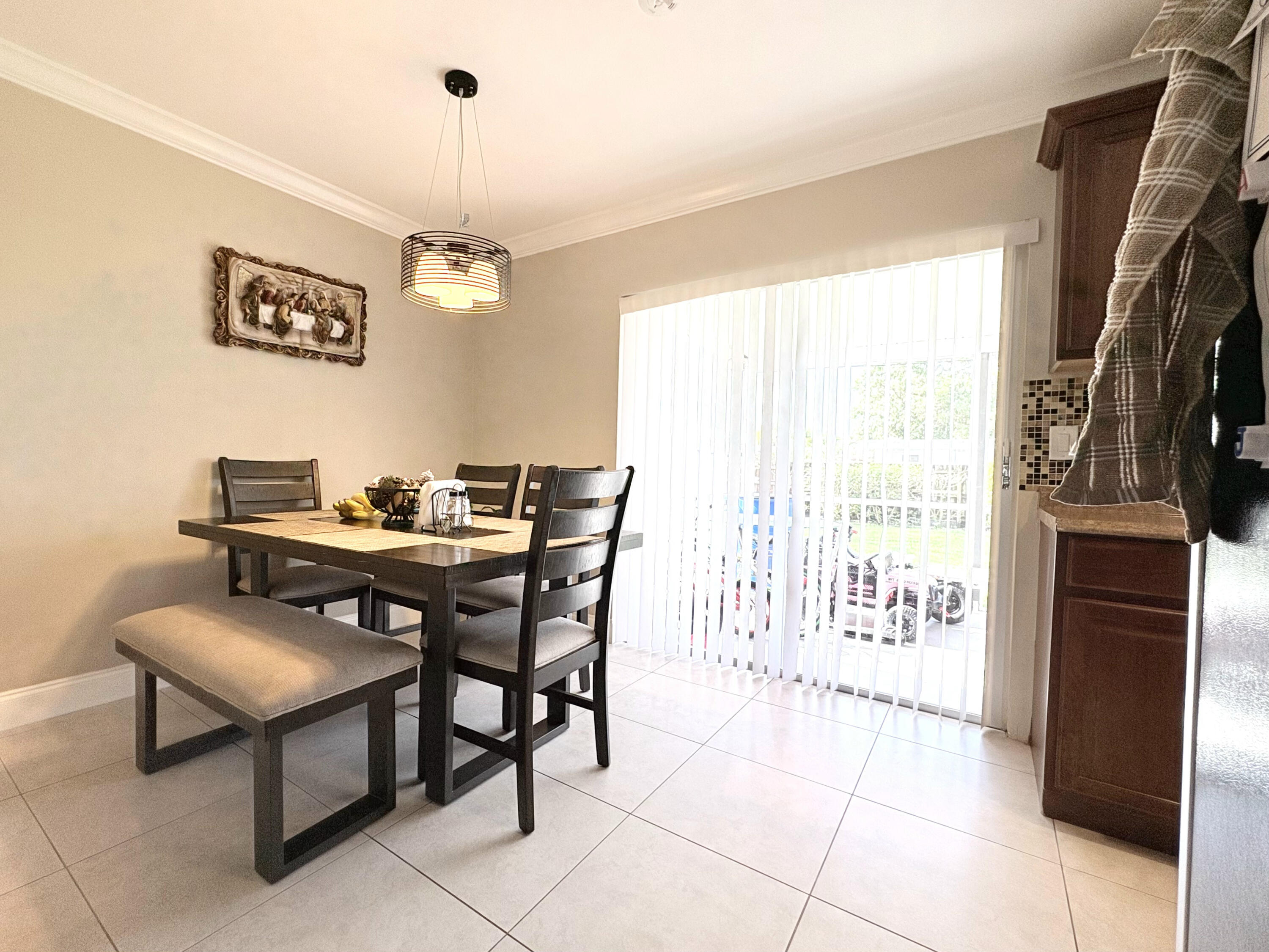 5910 Queen Anne Road West Palm Beach, FL 33415 - Photo 46 of 56 dinning