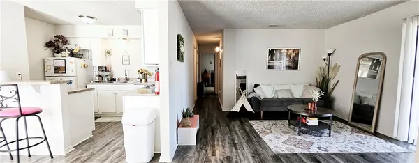 $1,200 | 401 Fall College Station, Unit B, College Station, TX 77840