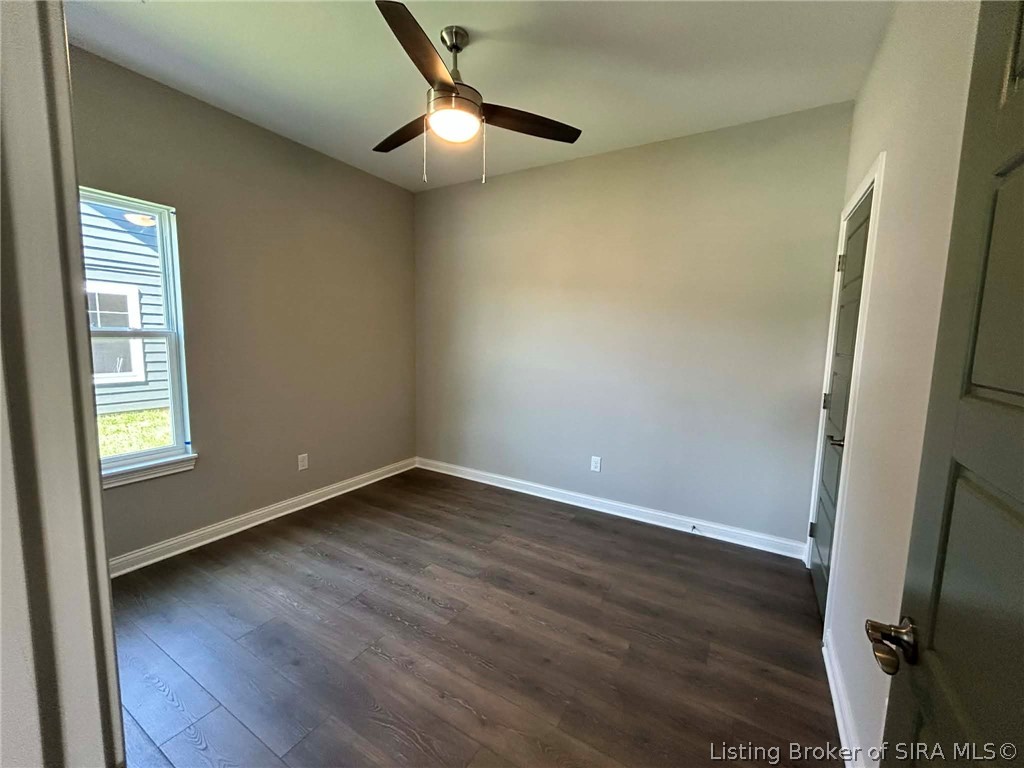 2113 Loop Island Way New Albany, IN 47150 - Photo 18 of 30