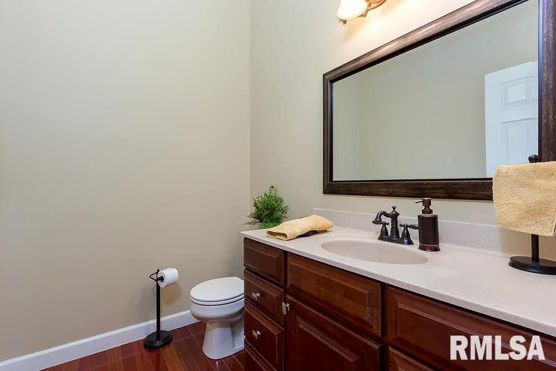 5386 Hugo Road Bettendorf, IA 52722 - Photo 16 of 24 Gallery Image 16