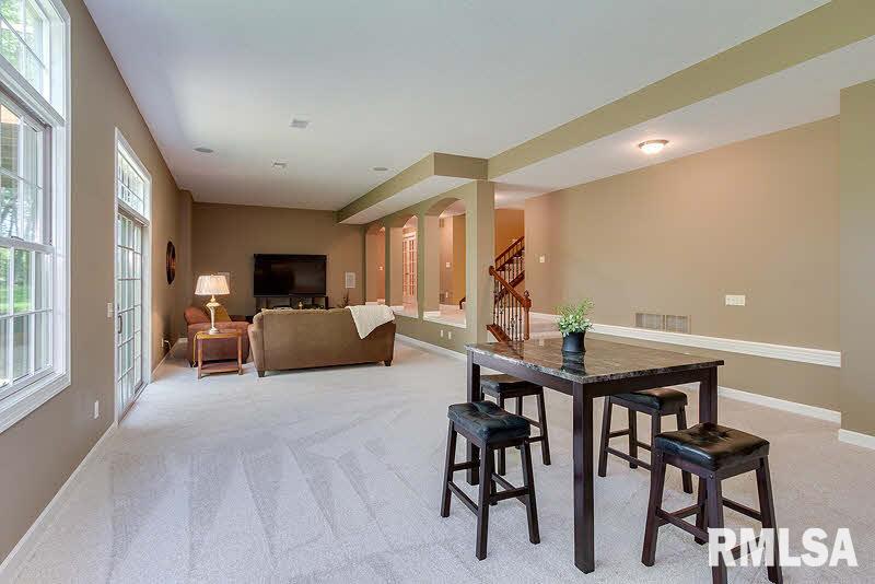 5386 Hugo Road Bettendorf, IA 52722 - Photo 19 of 24 Gallery Image 19