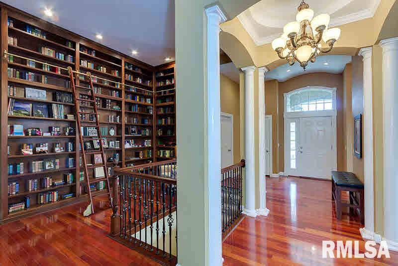 5386 Hugo Road Bettendorf, IA 52722 - Photo 2 of 24 Gallery Image 2