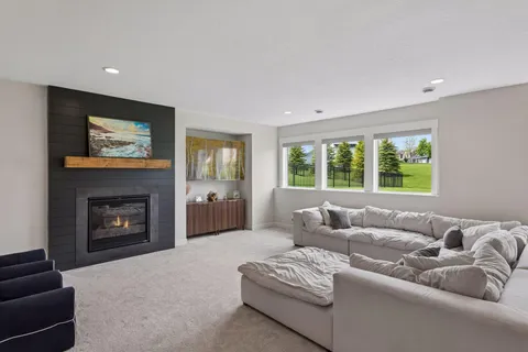 $1,199,900 | 4605 Sunset Lane, Excelsior, MN 55331