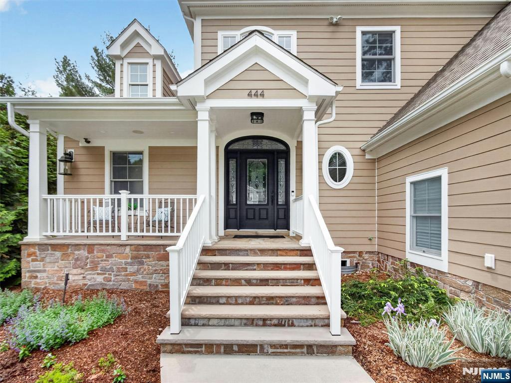 444 Lake Road Wyckoff, NJ 07481 - Photo 5 of 50