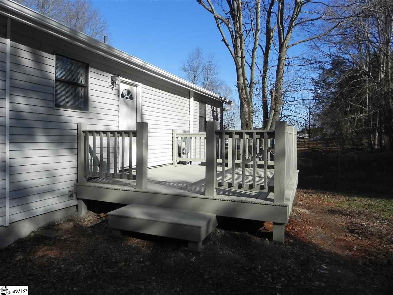 270 Johnson Circle Inman, SC 29349 - Photo 4 of 36