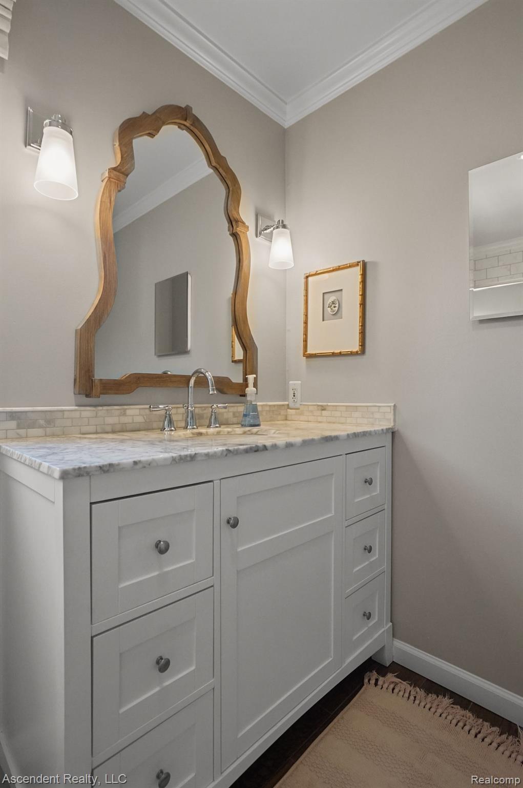 3191 Landview Drive Rochester, MI 48306 - Photo 28 of 42 Primary Bathroom