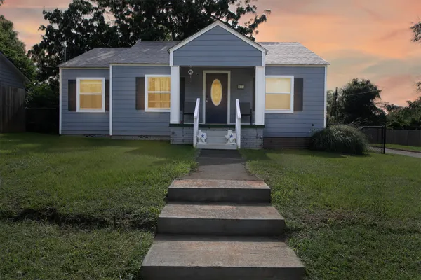 $120,000 | 914 South Micheaux Street, Palestine, TX 75801