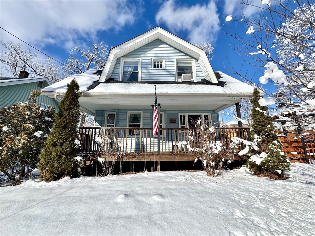 29 Webster Avenue West Springfield, MA 01089 - Photo 1 of 33