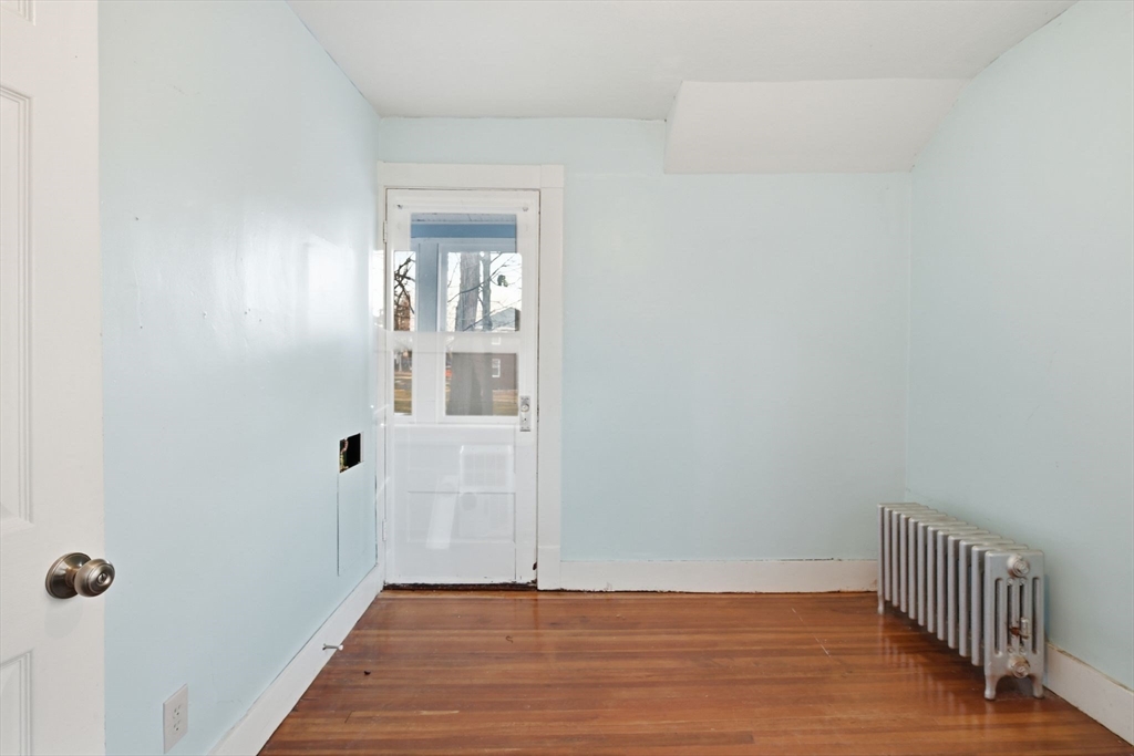 29 Webster Avenue West Springfield, MA 01089 - Photo 24 of 33