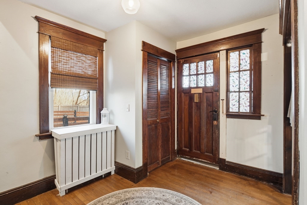 29 Webster Avenue West Springfield, MA 01089 - Photo 3 of 33