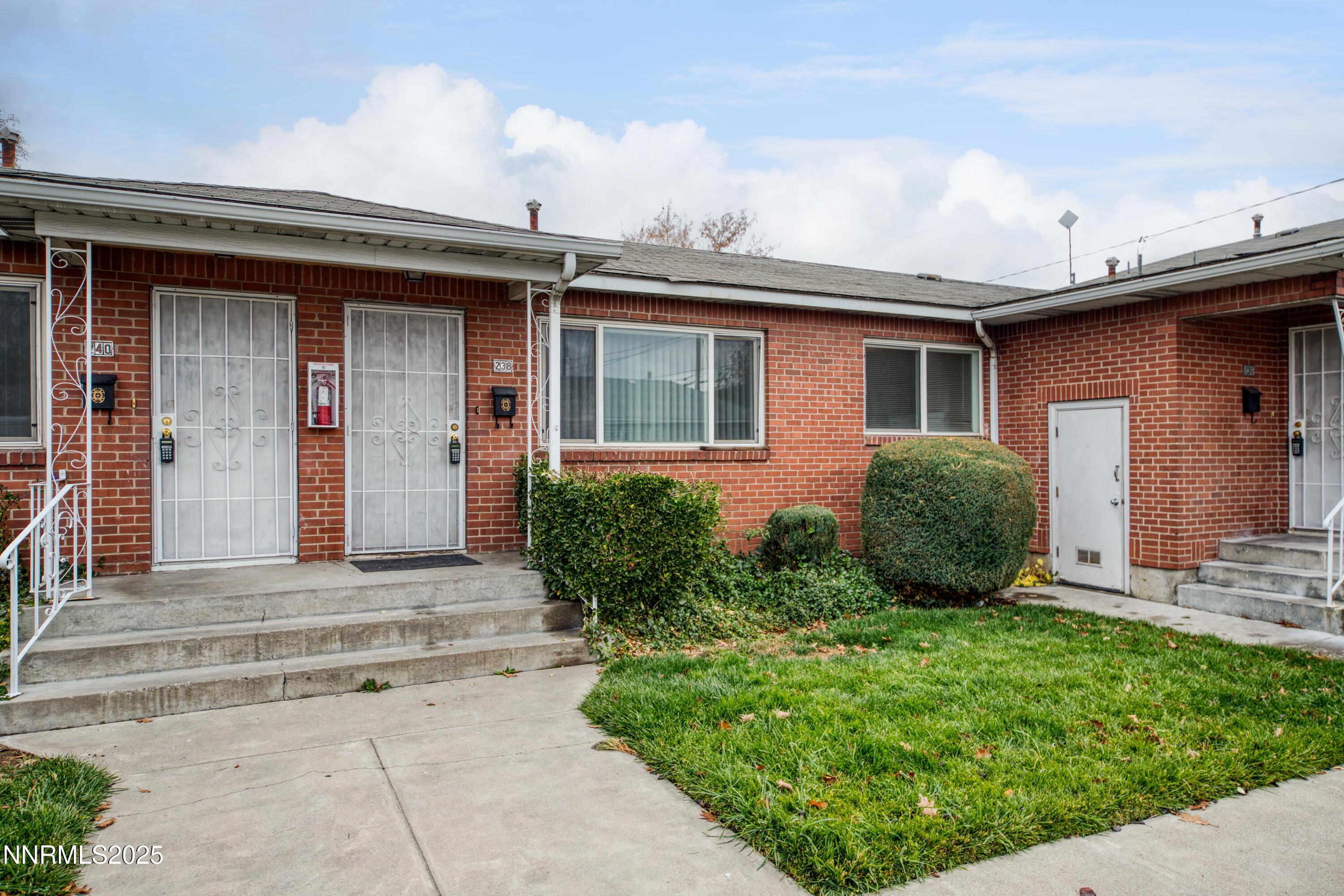 234 18th Street Sparks, NV 89431 - Photo 22 of 51 a front view of a house with garden