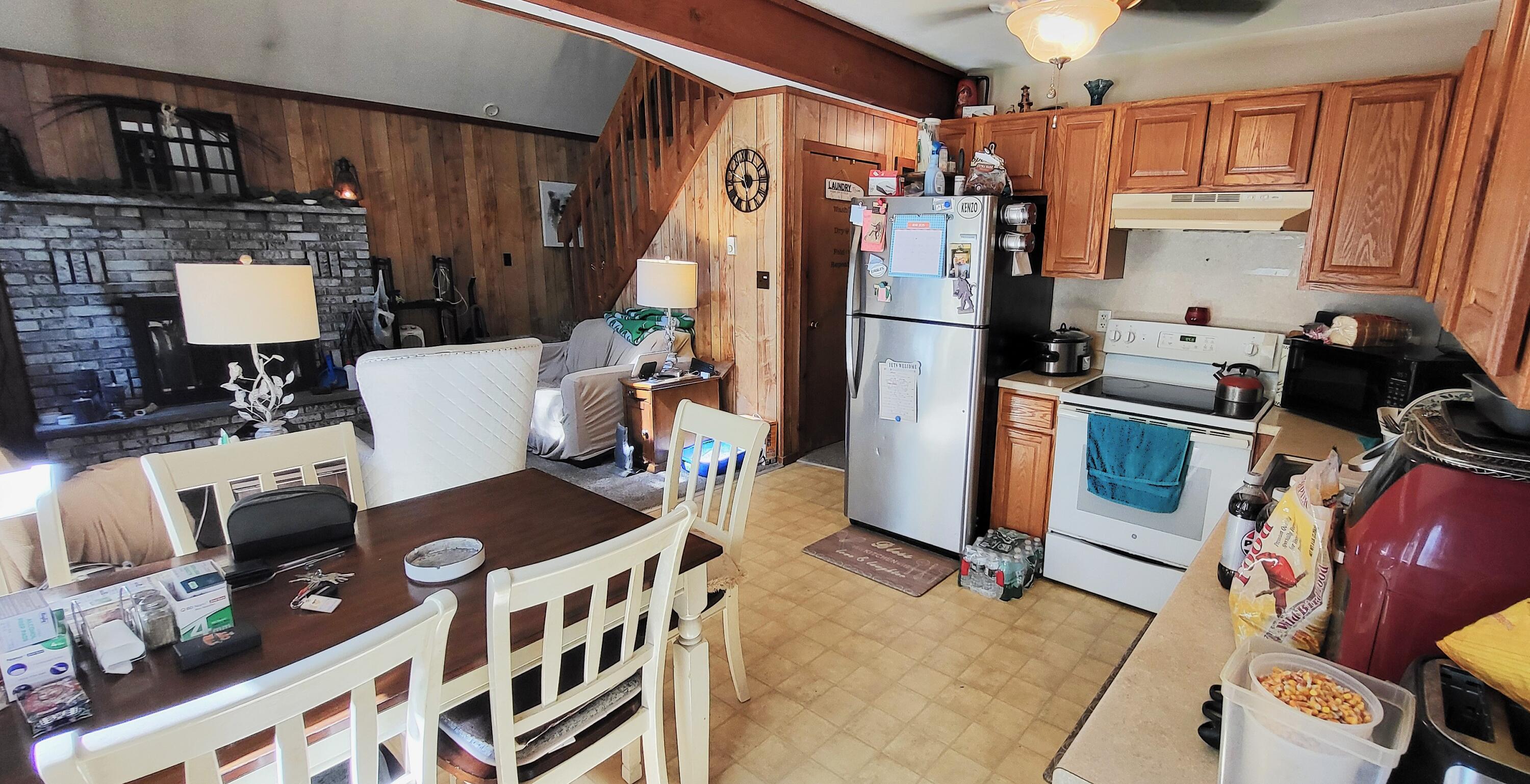 195 Bellingham Drive Bushkill, PA 18324 - Photo 3 of 33 20250620_095922