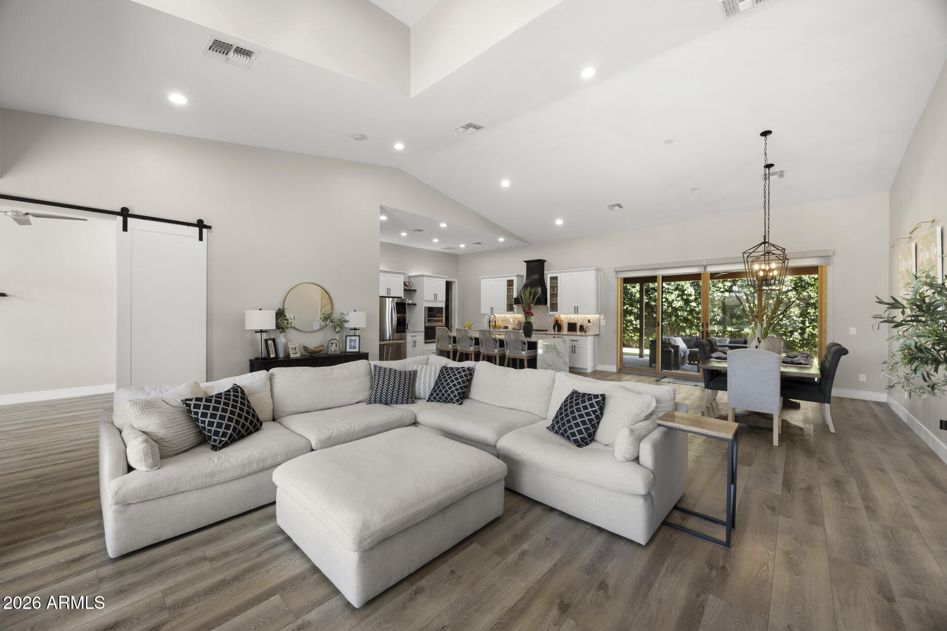 3927 North 13th Place Phoenix, AZ 85014 - Photo 10 of 48 .