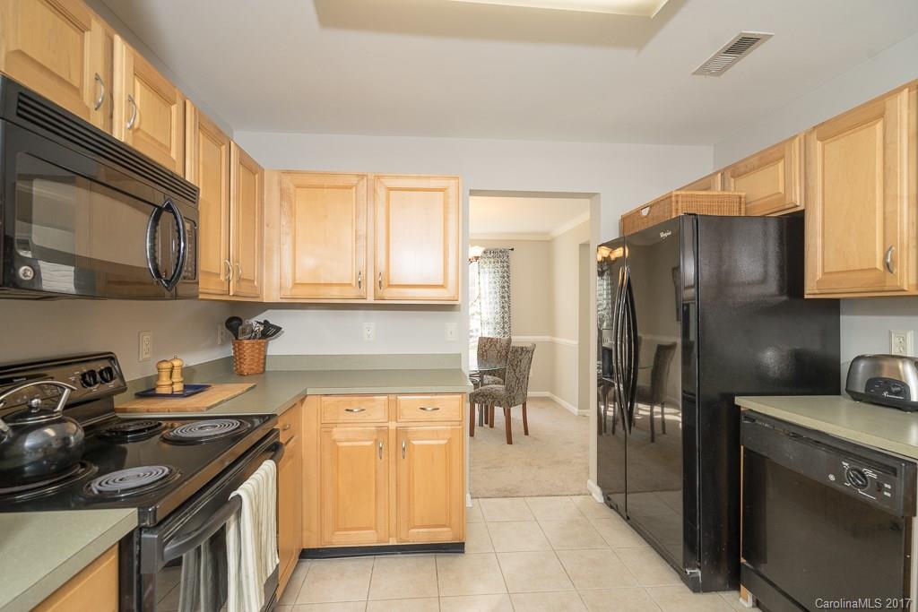528 Red Oak Court Tega Cay, SC 29708 - Photo 12 of 22 Gallery Image 12