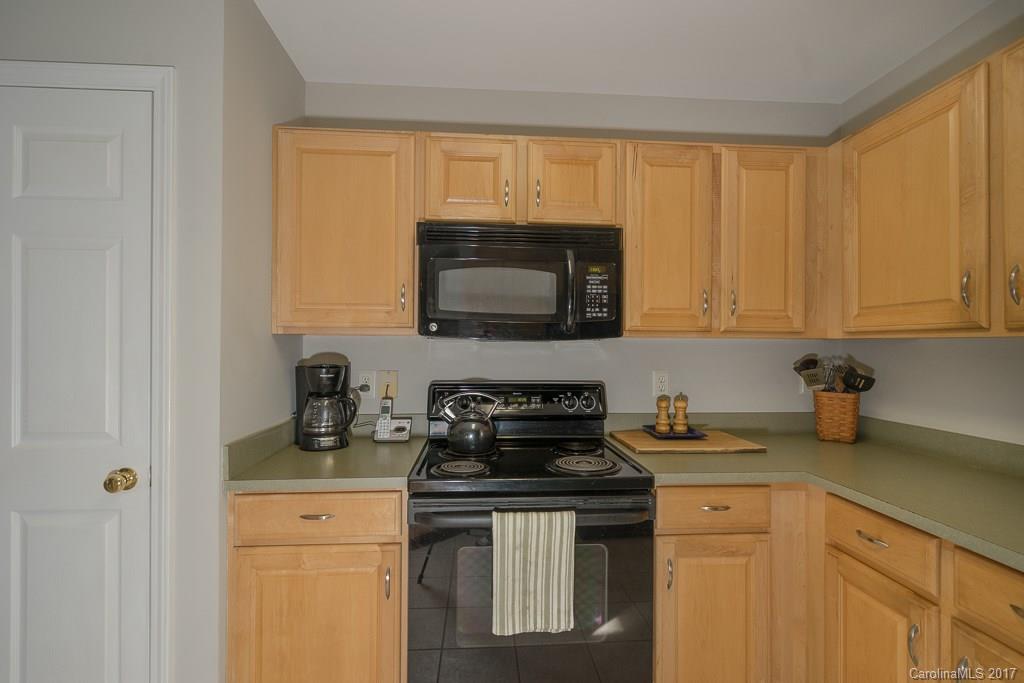 528 Red Oak Court Tega Cay, SC 29708 - Photo 13 of 22 Gallery Image 13