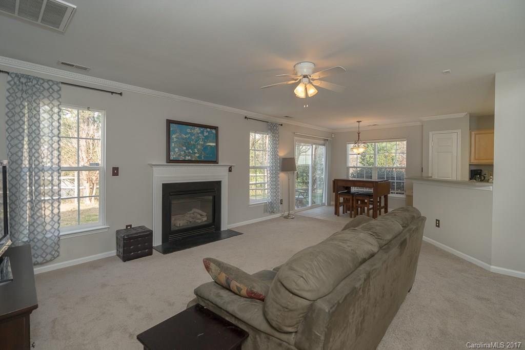 528 Red Oak Court Tega Cay, SC 29708 - Photo 8 of 22 Gallery Image 8