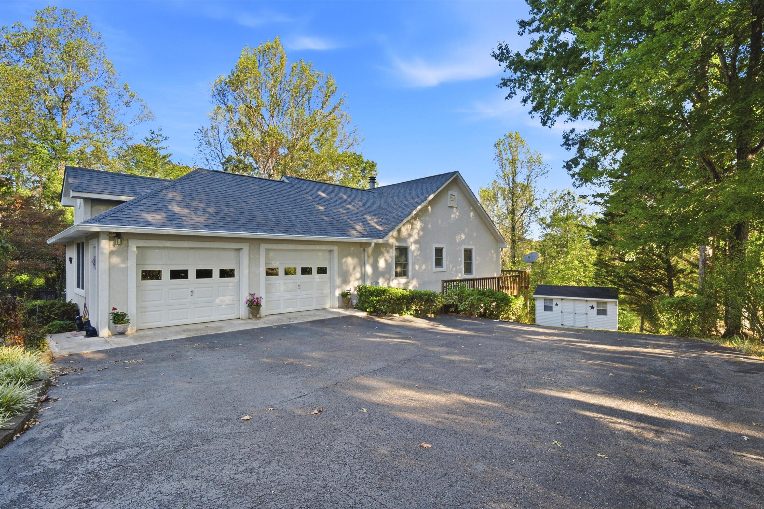2636 Nester Road Thaxton, VA 24174 - Photo 3 of 75 03-005_DSC07792-11