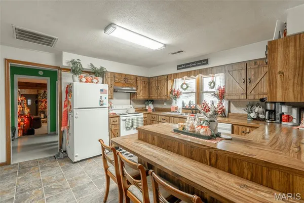 $209,900 | 927 North 2nd Street, Piedmont, MO 63957