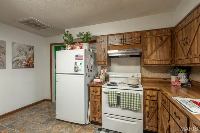 $225,000 | 927 North 2nd Street, Piedmont, MO 63957