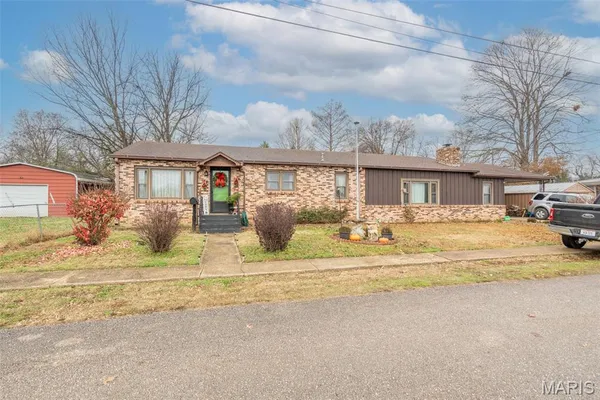 $209,900 | 927 North 2nd Street, Piedmont, MO 63957