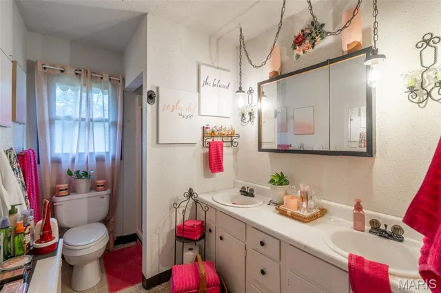 $225,000 | 927 North 2nd Street, Piedmont, MO 63957