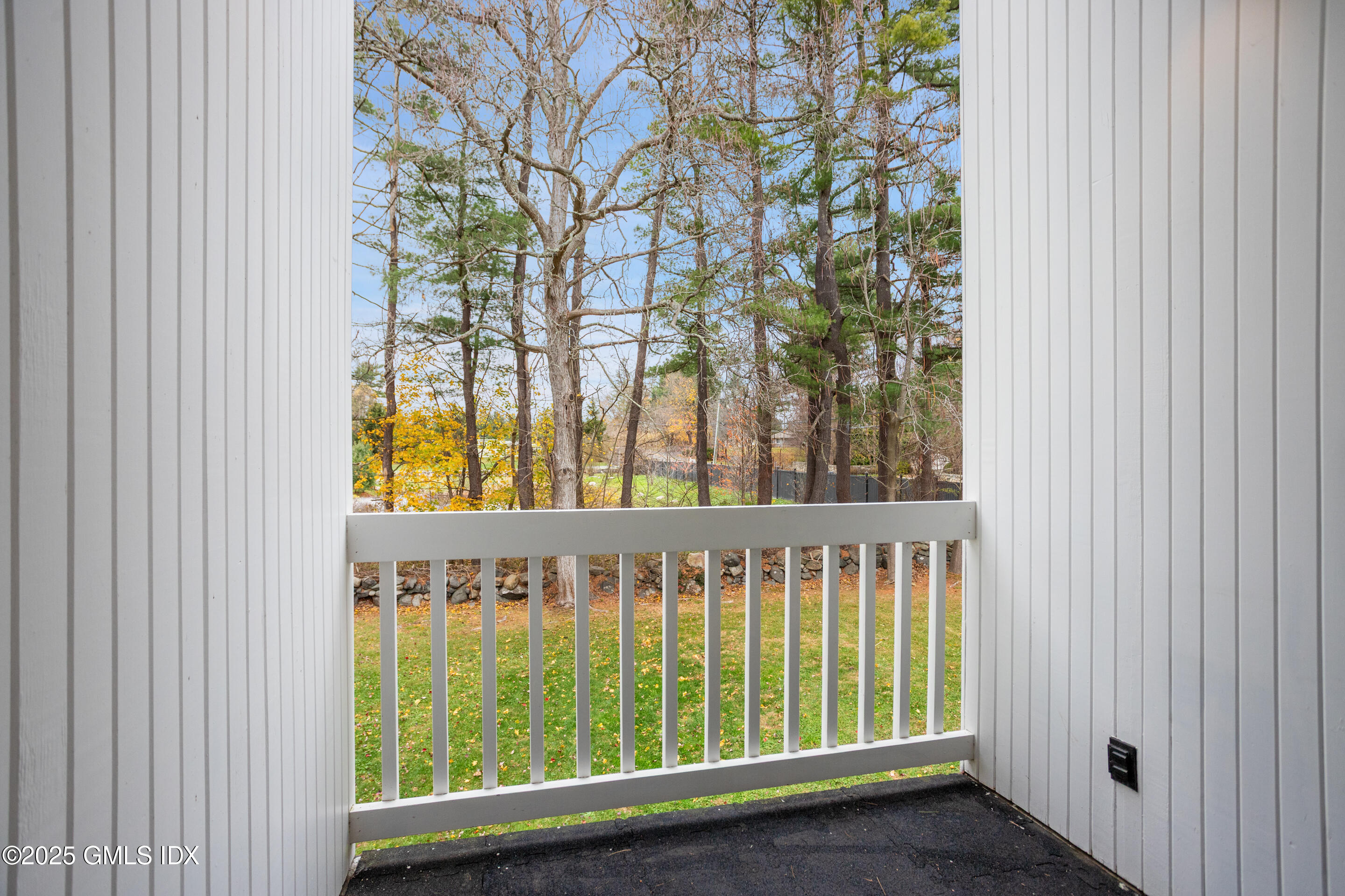 425 Taconic Road, Unit COTTAGE Greenwich, CT 06831 - Photo 11 of 15 8pai9gevh5hsmvze87ayr14lhsca