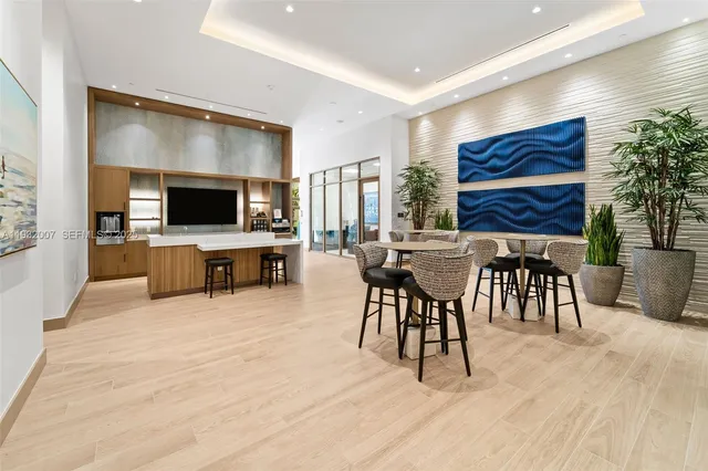 $10,995 | 153 North Seabreeze Boulevard, Unit 805S, Fort Lauderdale, FL 33304