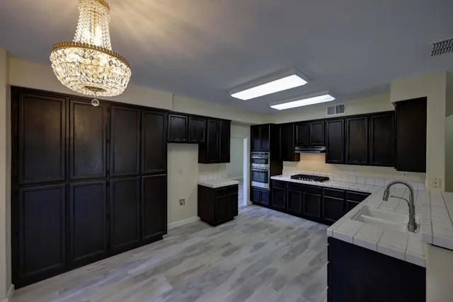 $999,999 | 8752 Winding Way, Fair Oaks, CA 95628